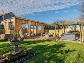 Log Cabin near Bath
